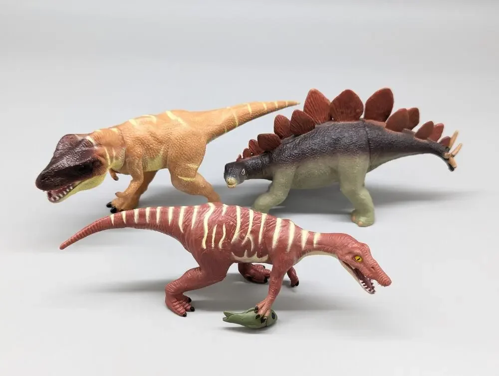 K&M Mixed Lot of Dinosaurs 2004 Baryonyx Tyrannosaurus Rex Trex Stegosaurus